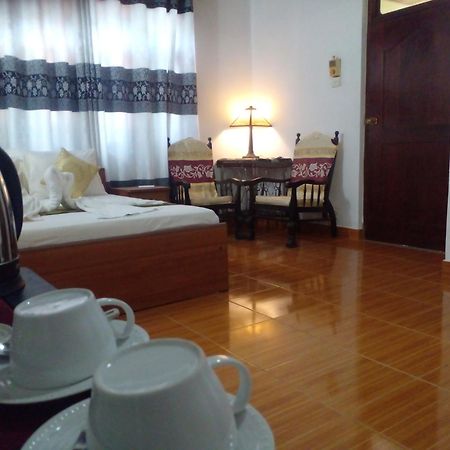 Steur Villa Negombo Exteriör bild