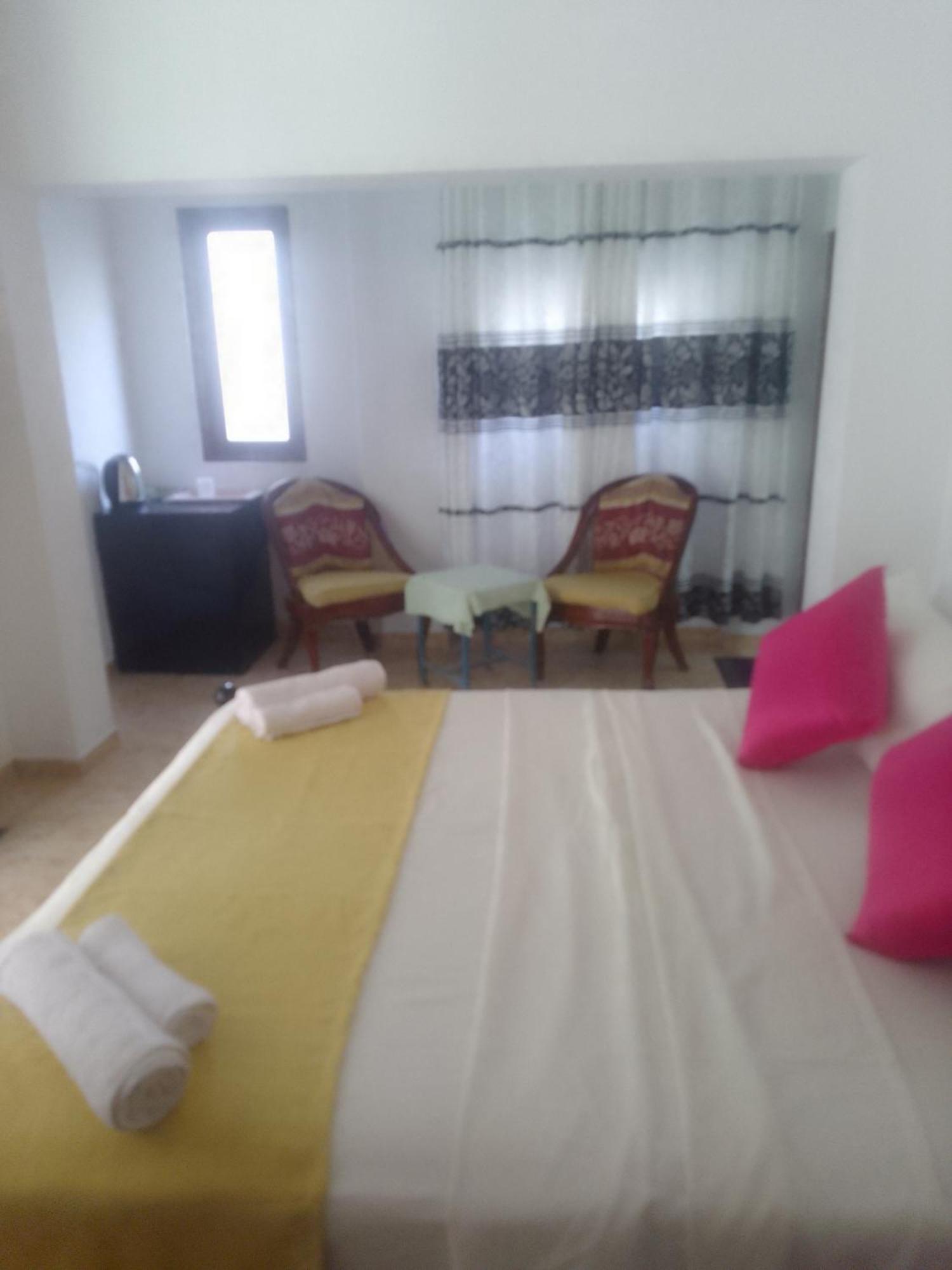 Steur Villa Negombo Exteriör bild